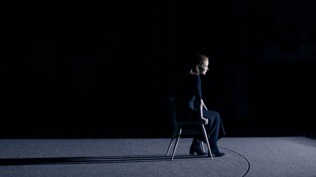 Courtesy-of-A-Dolls-House Jessica Chastain