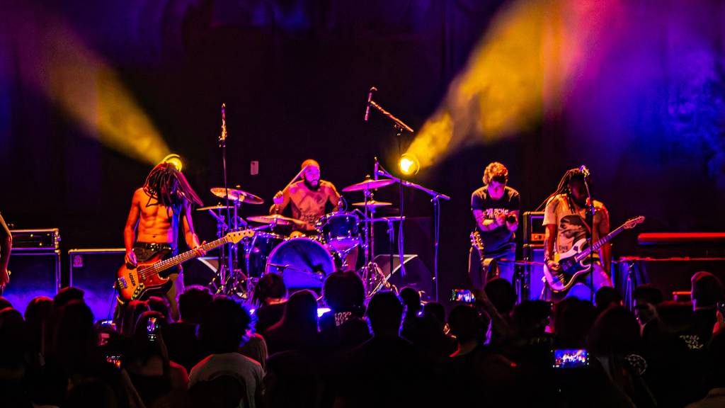 black-pantera-1 banda-black-pantera-performando