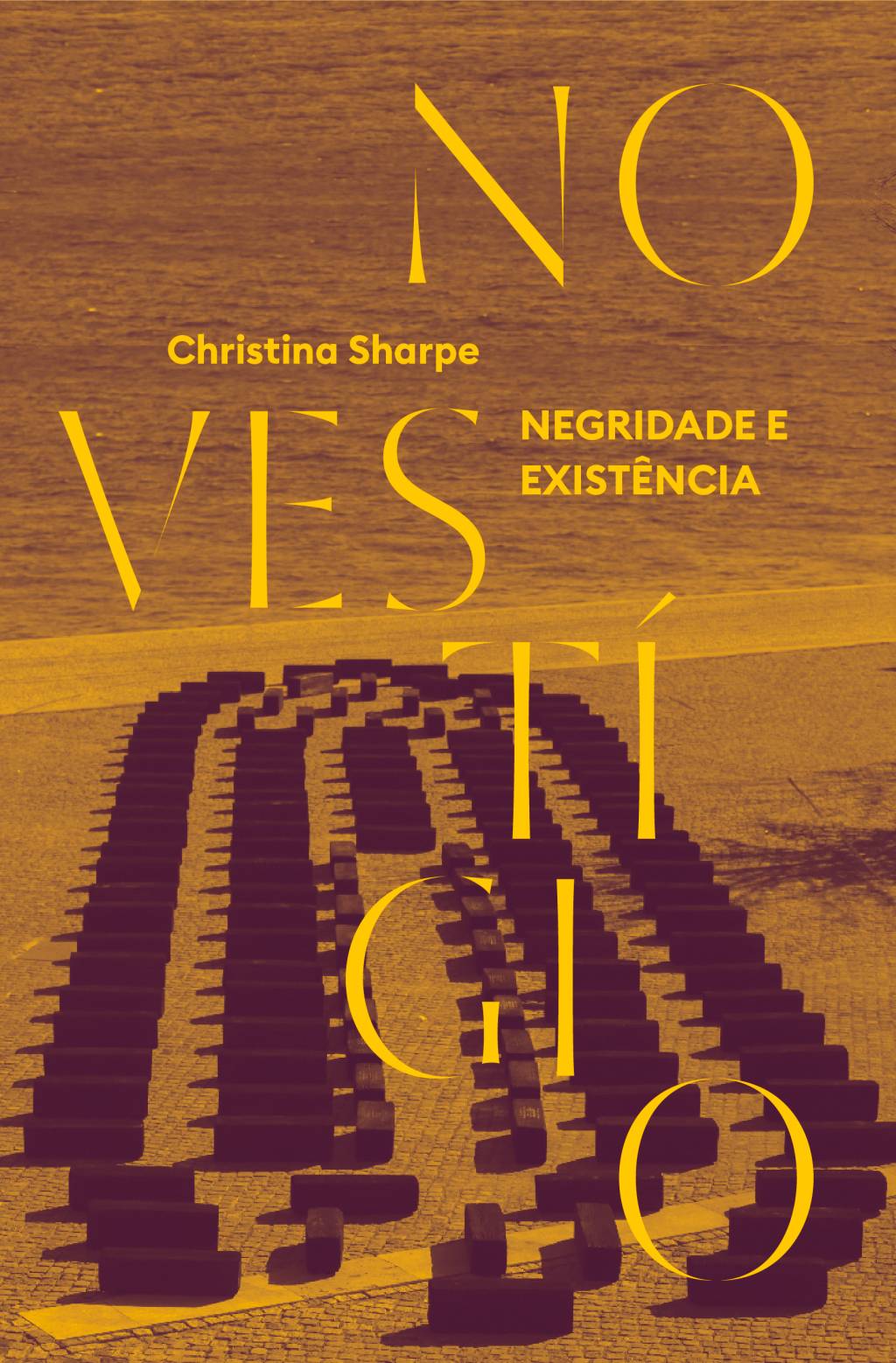 capa-do-livro-no-vestígio-negridade-e-existência-da-autora-christina-sharpe.