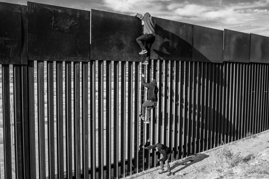 Foto de Alejandro Cegarra  para o The New York Times Bloomberg, tirada na fronteira dos EUA
