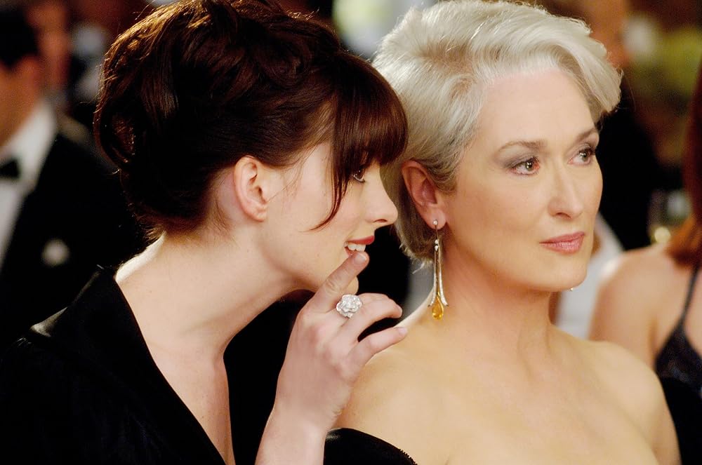 anne-hathaway-meryl-streep-miranda-presley-diabo-veste-prada