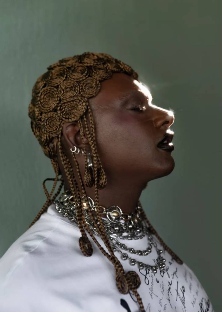 liniker-single-disco-caju-