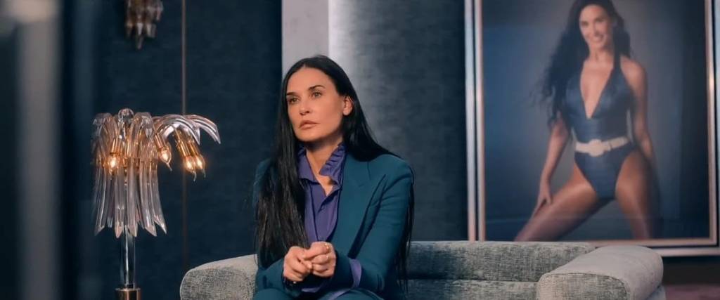 MV5BZTk5NWFkMWQtZTJkYi00YzRmLWJhYjMtODYzM2YzNjVhNGYwXkEyXkFqcGc@._V1_FMjpg_UX1272_ substancia-filme-substance-demi-moore-coraline-fargeat-margareth-qualley-dennis-quaid