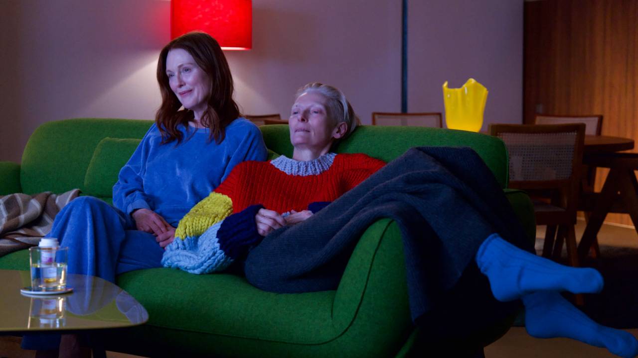 quarto-ao-lado-pedro-almodovar-filme-cinema-eutanasia-julianne-moore-tilda-swinton