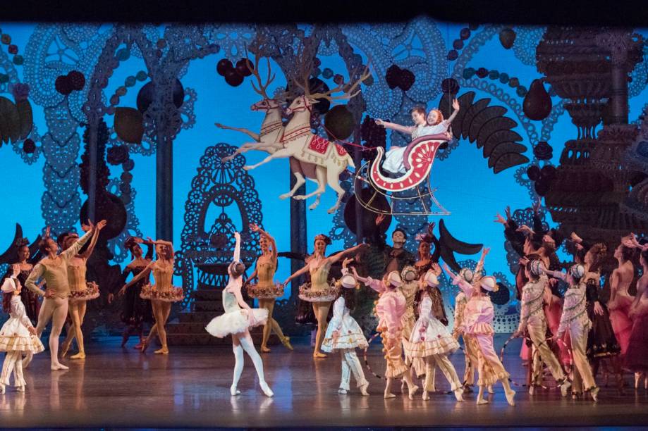 Apresentação de "O Quebra-nozes" pelo New York Citty Ballet Apresentação de "O Quebra-nozes" pelo New York Citty Ballet