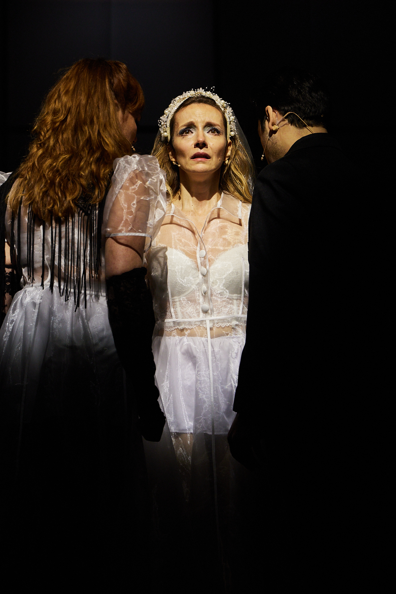 vestido-noiva-nelson-rodrigues-helena-ignez-simone-spoladore-lucelia-santos-djin-sganzerla-peca-teatro-espetaculo-moderno-feminista