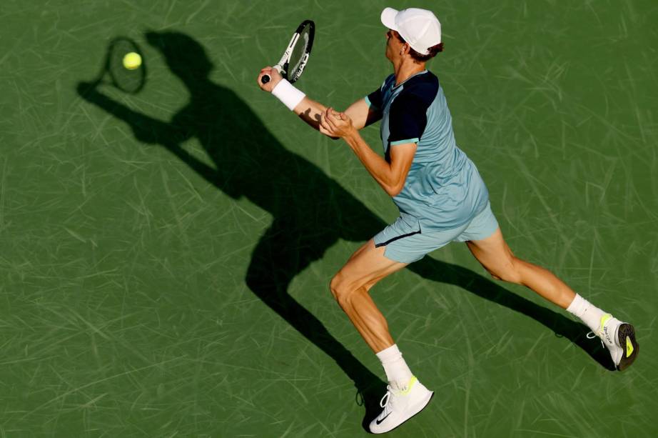 Categoria Tenis - bronze - Ball In the Shadow