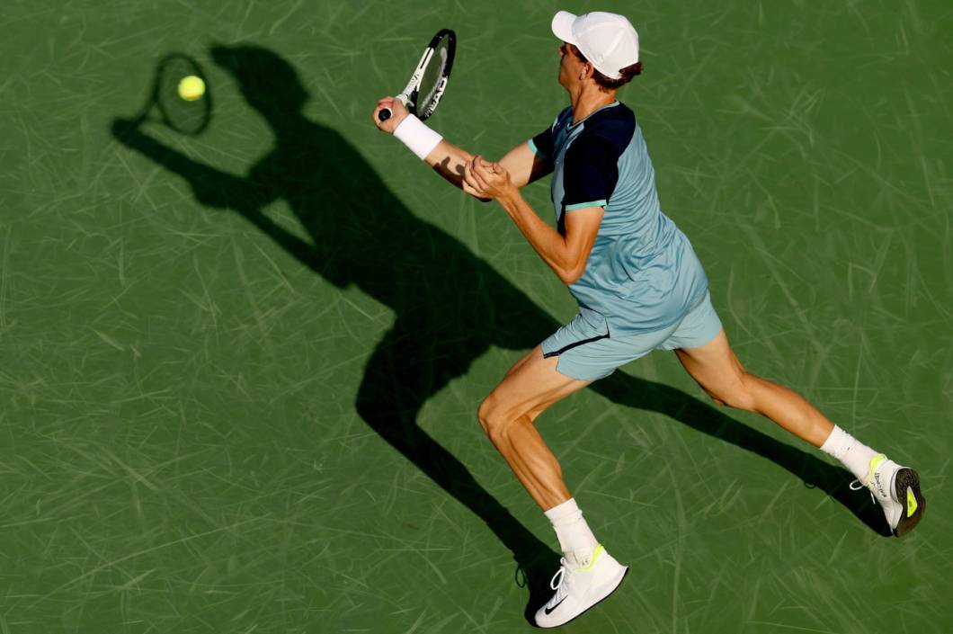 Categoria Tenis - bronze - Ball In the Shadow Categoria Tenis - bronze - Ball In the Shadow
