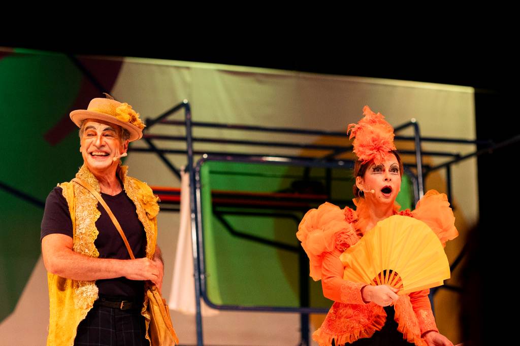 2403_OSMAMBEMBES_ABERTURA_CREDITO_ANNELIZETOZETTO-1115 os-mambembes-claudia -abreu-paulo-betti-festival-de-curitiba-2025