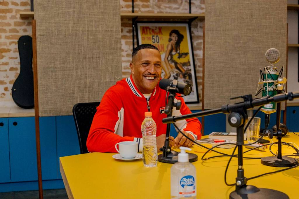 Mano a Mano: livro reúne as melhores entrevistas do podcast de Mano Brown