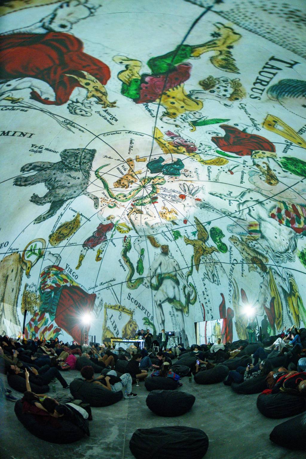 Visual Farm Gymnasium visualfarm-gymnasium-exposiccao-imersiva-projecao-cinema-leonardo-da-vinci