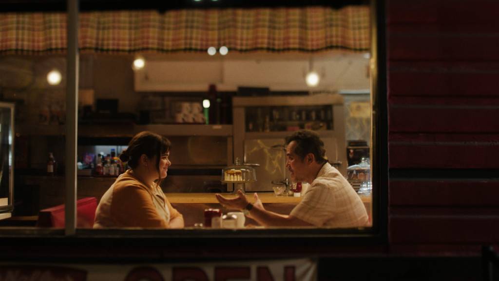 um pai para lily barbie ferreiraCópia de BTLI still-graded adjusted um-pai-para-lily-barbie-ferreira-euphoria-filme-cinema
