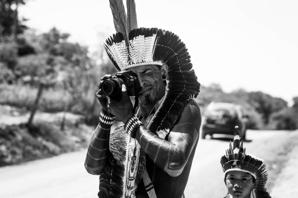 EDGAR CORREA KANAYKONlXakriaba arte-contemporanea-inhotim-fotografia-indigena