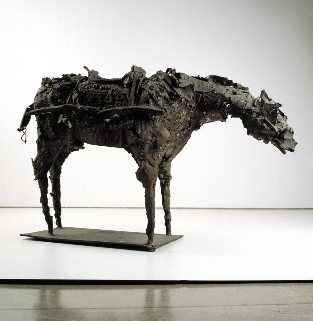 Cópia de Mário Agostinelli, Cavalo, 1971. Coleção Museu de Arte Moderna de São Paulo. Foto_ Romulo Fialdini Cópia de Mário Agostinelli, Cavalo, 1971. Coleção Museu de Arte Moderna de São Paulo. Foto_ Romulo Fialdini