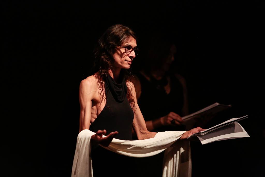 Em Antígona Travesti, Renata Carvalho reinventa a tragédia de Sófocles