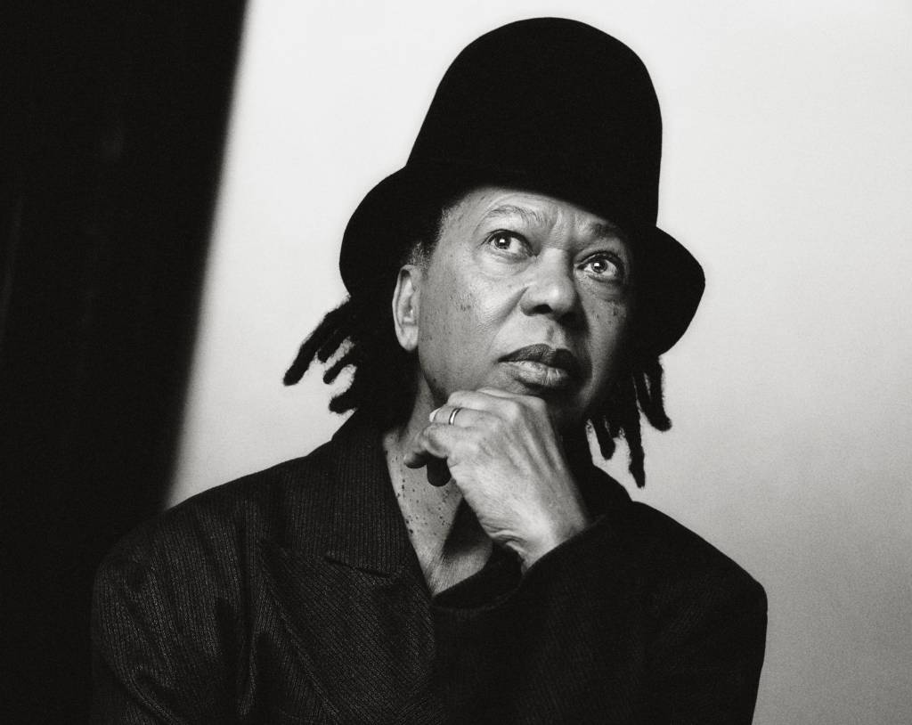 Djavan apresenta novo disco e prepara turnê de 50 anos pelo país