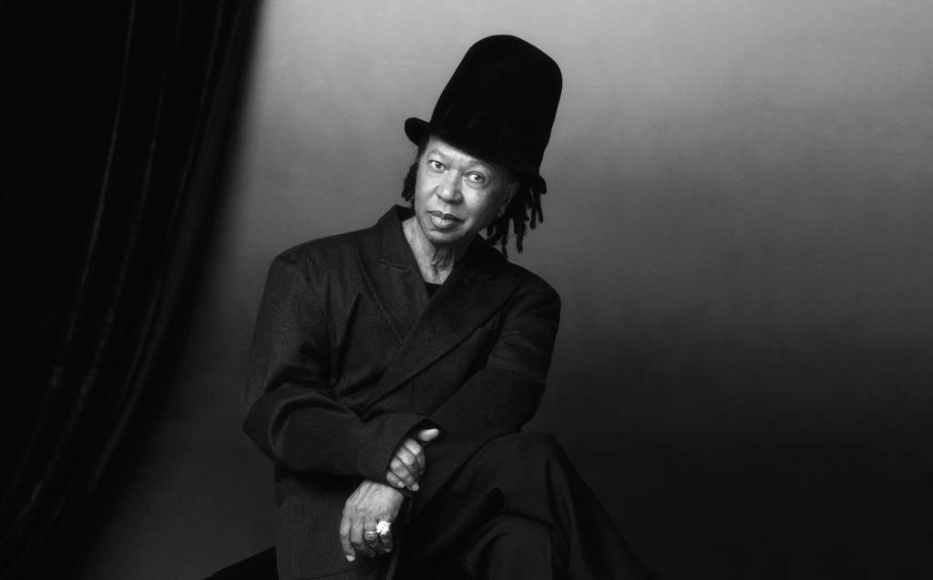 O dia em que Djavan trocou o microfone pelo set de novela