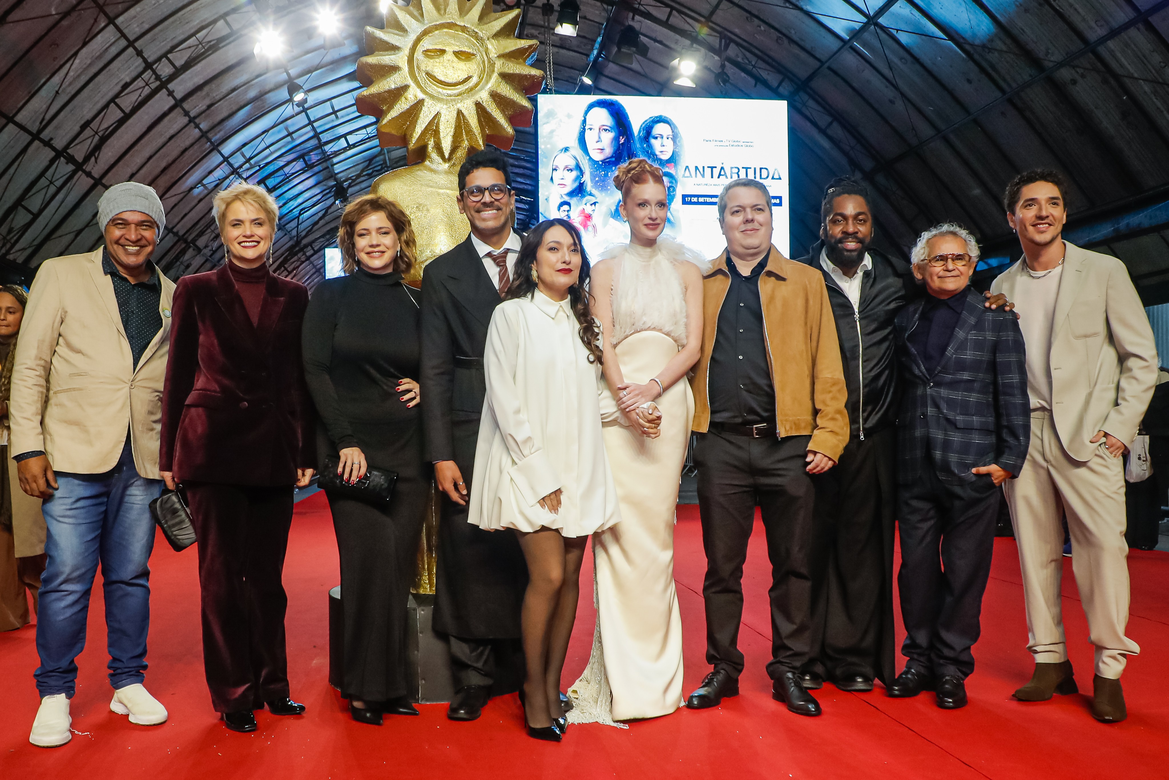 Como foi a sessão de ‘Antártida’ na abertura do Festival de Cinema de Gramado